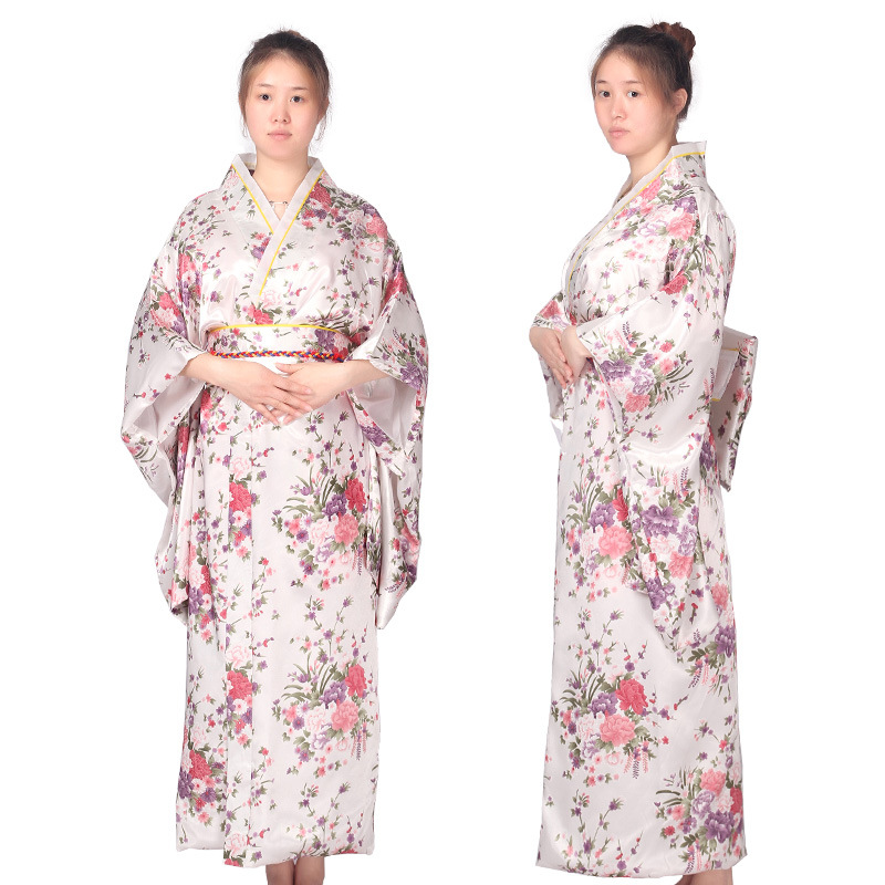 Costumes - Antikes Kostüm im Kimono-Stil für Damen,